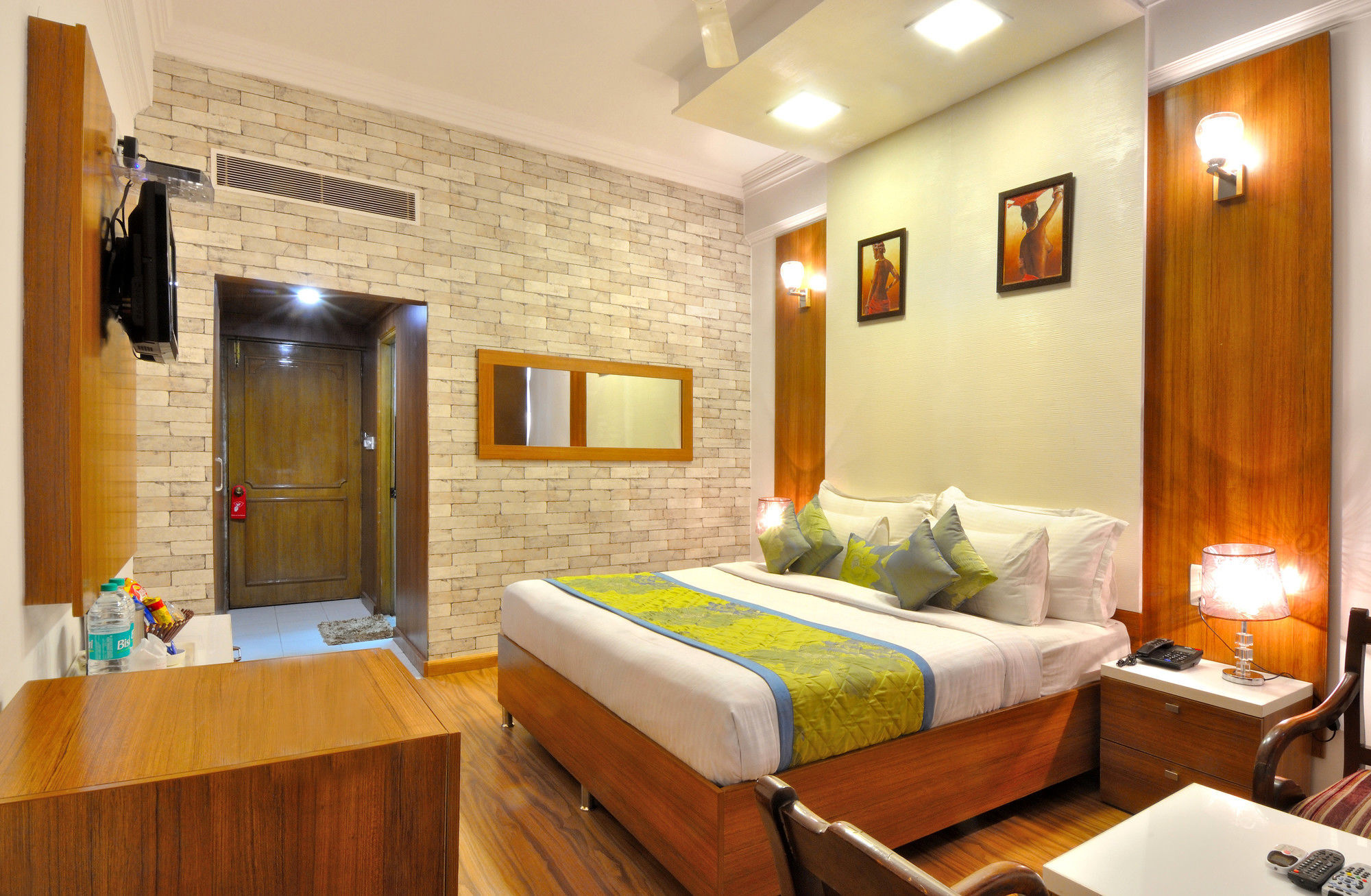 Hotel Solitaire Chandigarh - 10 Mins From Railway Station Eksteriør bilde